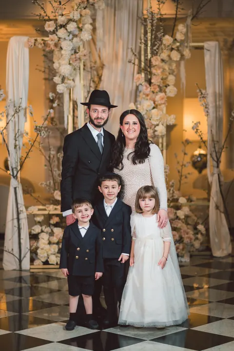 Original photo of the family at the simcha
